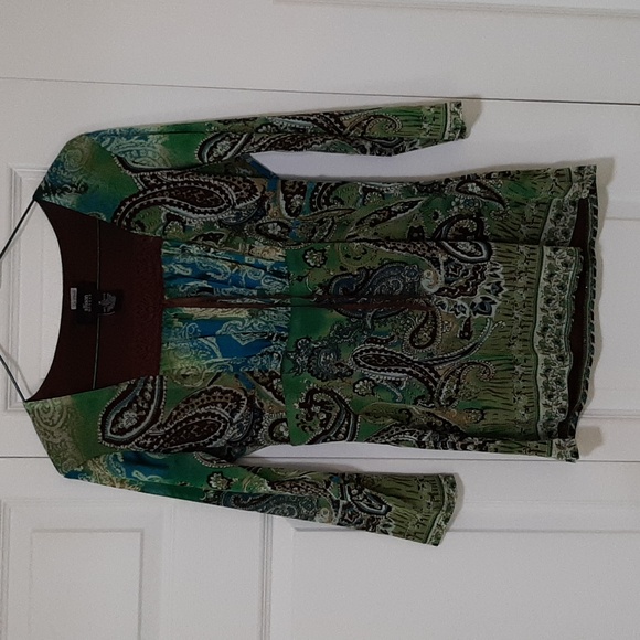 Allison Morgan woman's top. Multi-colored, size M. - Picture 1 of 3